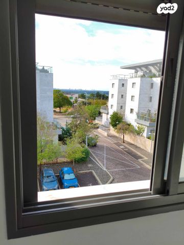 דירה, אלה 12, החורש, חריש