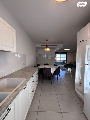 הרבי מלובאוויטש 30