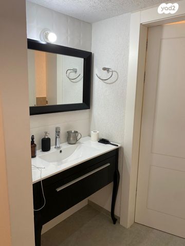 בית פרטי/ קוטג', דרך הפרחים 62, אבן שמואל, אבן שמואל