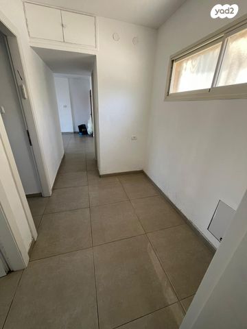 דירה, קרן היסוד 5, רמת בלפור, מגדל העמק