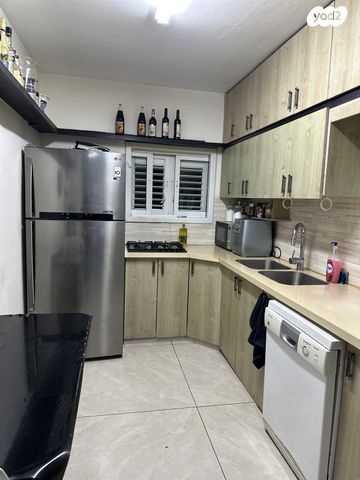 דירה, גבעת חיים 3, צפון מערב מרכז העיר, נתניה