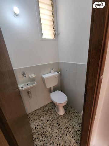 דירת גן, משה שרת 1, בן גוריון, שדרות