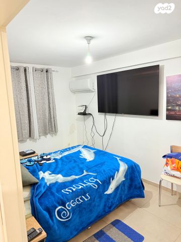 שדרות יגאל אלון 85