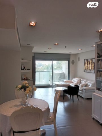 דירה, הצלע 7, נחלת גנים, רמת גן