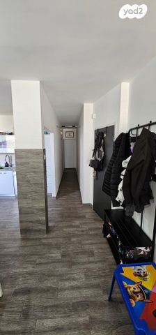 דירה, הפורצים 9, תל גיבורים, חולון