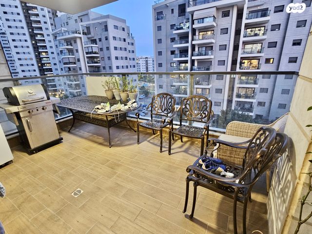 דירה, יעקב תמרי 3, חצרות המושבה, רחובות