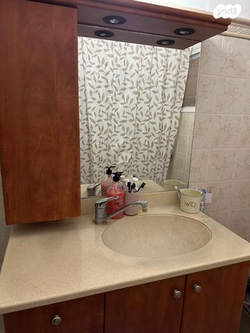 דירה, גבעת חיים 3, צפון מערב מרכז העיר, נתניה