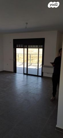 גג/ פנטהאוז, הרב שך 14, רמת שלמה, ירושלים