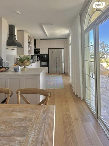 גג/ פנטהאוז, בני בנימין 26, הרצליה הירוקה, נווה עובד, הרצליה