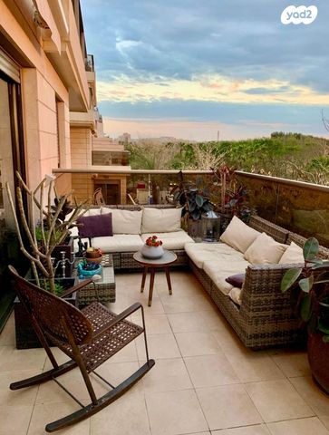 דירה, קדושי השואה 20, אזורי חן, גימל החדשה, תל אביב יפו