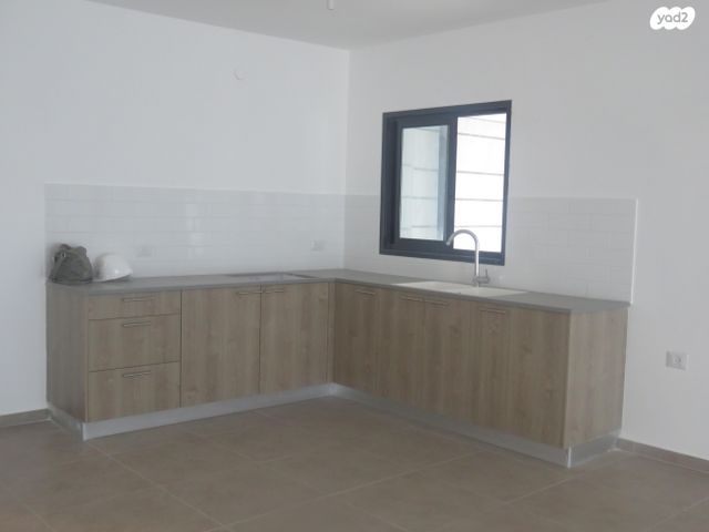 דירה, שדרות בן צבי 126, אגמים, נתניה