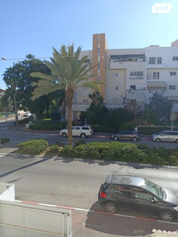 דירה, דרך מנחם בגין 20, הדר גנים, פתח תקווה