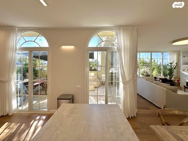 גג/ פנטהאוז, בני בנימין 26, הרצליה הירוקה, נווה עובד, הרצליה