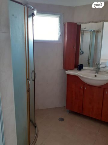 דירת גן, רקפת 32, בן גוריון, טבריה