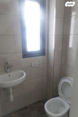 דירה, ספיר 26, אבני חן, חריש