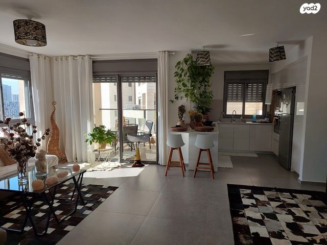 מרדכי גור 13