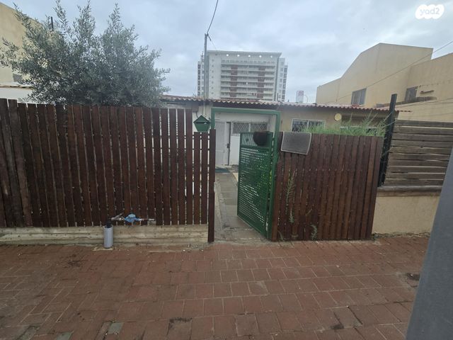 כיכר הקניזי 7