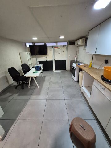 יחידת דיור, רמז 19, גבעת אוויה, יהוד מונוסון