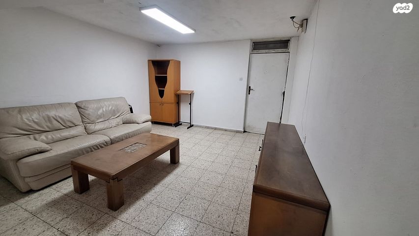 יחידת דיור, הרב ש"י זווין 43, נווה יעקב, ירושלים