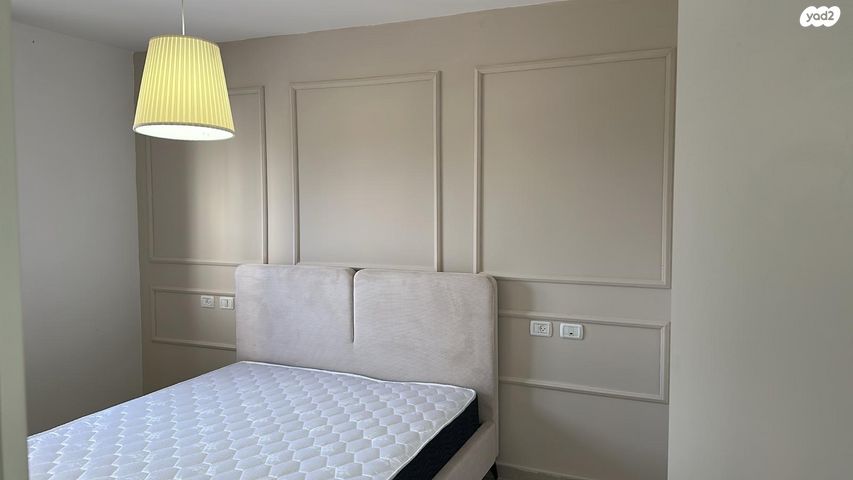 דירה, עולי הגרדום 14, שבעת המינים, דימונה