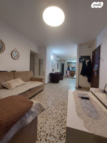 דירה, שדרות גת 32, הנביאים, קרית גת