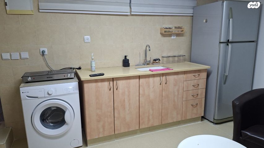 חולדה הנביאה 10