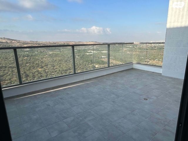 דירה, כלנית 1, צופים, צופים