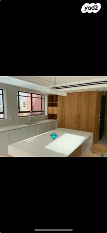 גג/ פנטהאוז, מחנה יוסף 5, נווה צדק, תל אביב יפו