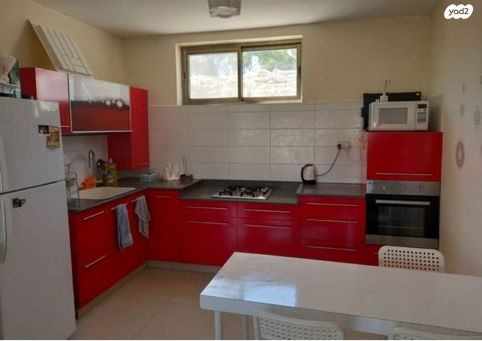 דירה, ענבר 16, נעלה, נעלה