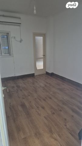 דירה, לוי אשכול 23, נאות שקד, נתניה