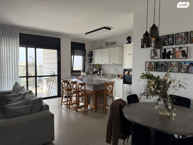 שדרות בן גוריון 7