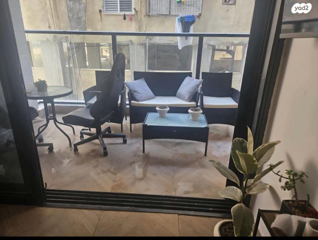 דירה, הרצל 12, הגבול רוטשילד, בת ים