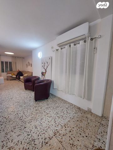 דירה, שדרות גת 32, הנביאים, קרית גת