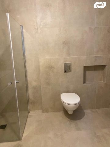 יחידת דיור, התפוח 17, שכונה 16, תל מונד