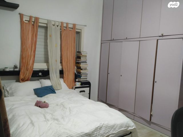 אבן גבירול 92