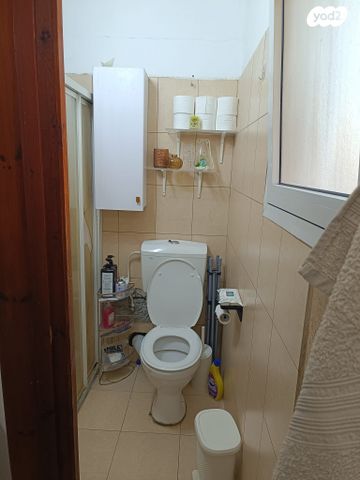 גג/ פנטהאוז, זכריה הלל 12, מחנה יהודה, פתח תקווה