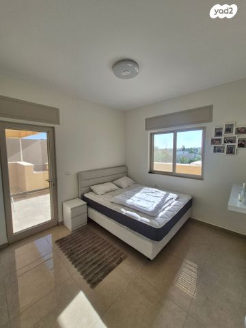 יחידת דיור, שדרות אלון 1, גבעות בר, גבעות בר