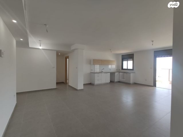 דירה, מפל התנור 19, שקמים ואגמים, אשקלון