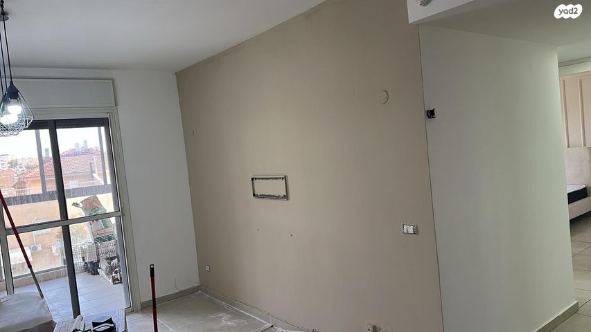 דירה, עולי הגרדום 14, שבעת המינים, דימונה