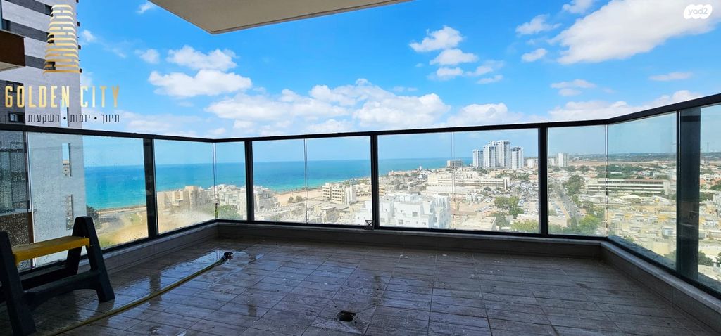 דירה, הרב הרצוג 6, צפון מערב מרכז העיר, נתניה