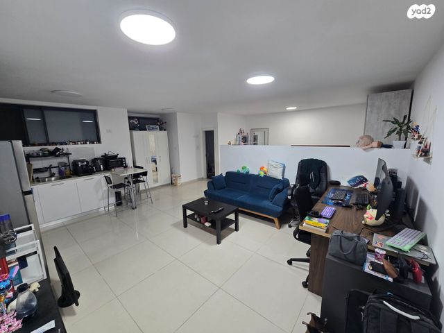 ניסים מלל 20