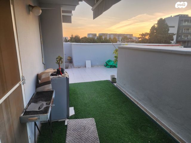 ארלוזורוב 15