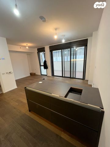 זכרון יעקב 5