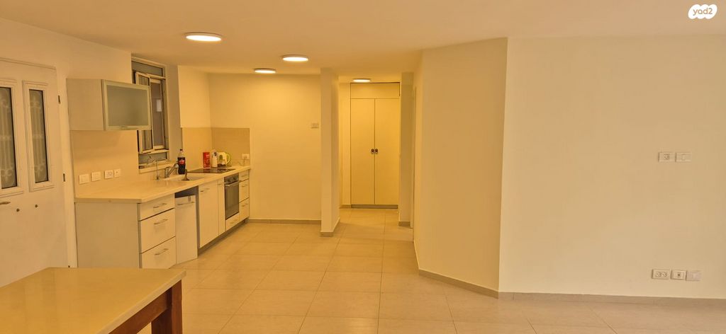 דירת גן, עמק חפר 76, נאות הרצל, נתניה