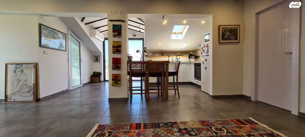 גג/ פנטהאוז, הגיא 161, הר אדר, הר אדר