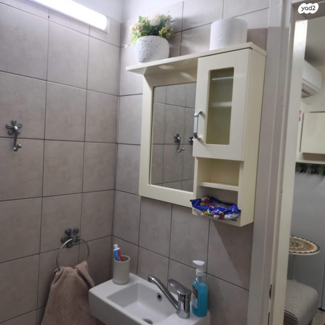 יחידת דיור, עין עקרבים 25, המעיינות, שחמון, רובע 8, אילת