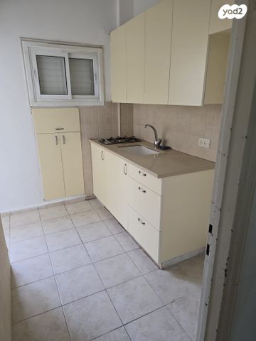 דירה, הרב מיימון 18, רסקו א', חולון