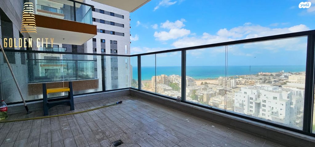 דירה, הרב הרצוג 6, צפון מערב מרכז העיר, נתניה