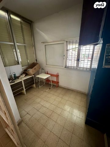 דירה, ישראל טייבר 44, גבעת הרמבם, גבעתיים