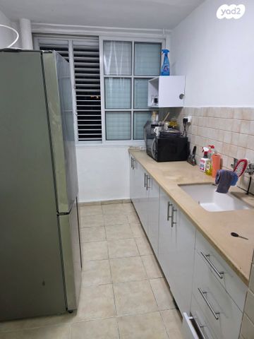 גיורא יוספטל 6